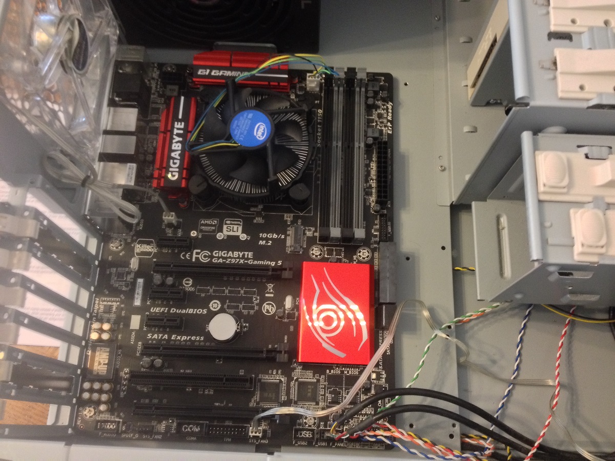 CPU w Fan and mobo connections